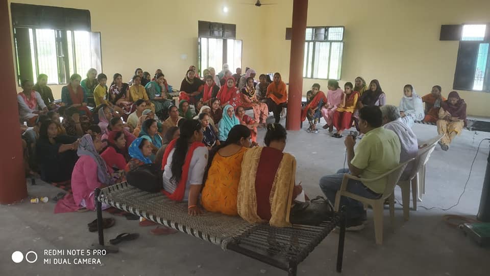 ladies of ten villages gathered at village barsan